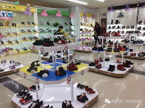 武岡最大服裝批發(fā)城11月10日盛大開業(yè)，百萬(wàn)商品低價(jià)來襲，引領(lǐng)消費(fèi)新潮流